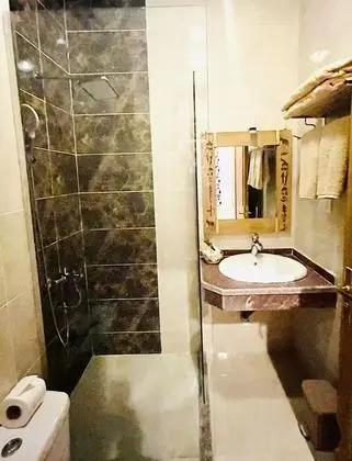 Romantic Tek Büyük Yataklı Oda, 1 Büyük (Queen) Boy Yatak, Sigara İçilmez