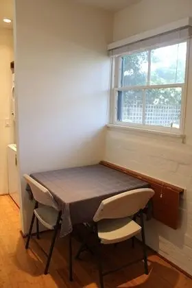 Premium Studio, 2 Queen Beds, Kitchenette, Laundry, Patio/BBQ