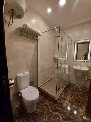 Classic Tek Büyük Yataklı Oda, Havuz Manzaralı