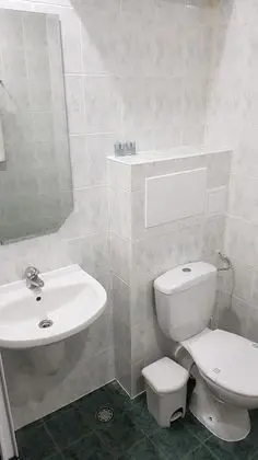 Economy Tek Büyük veya İki Ayrı Yataklı Oda