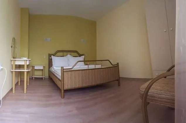 Superior Üç Kişilik Oda, 1 Büyük (Queen) Boy Yatak ve Çekyat, Bahçe Manzaralı