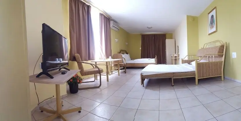 Superior Üç Kişilik Oda, 1 Büyük (Queen) Boy Yatak ve Çekyat, Bahçe Manzaralı