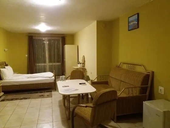 Superior Üç Kişilik Oda, 1 Büyük (Queen) Boy Yatak ve Çekyat, Bahçe Manzaralı