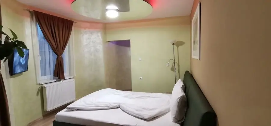 Superior Üç Kişilik Oda, 1 Büyük (Queen) Boy Yatak ve Çekyat, Bahçe Manzaralı