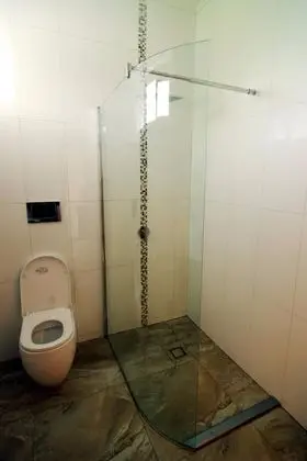 Süit, Banyolu/Duşlu