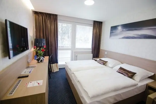 Standard Tek Büyük veya İki Ayrı Yataklı Oda