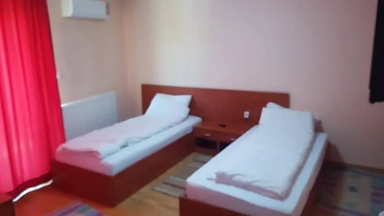 İki Ayrı Yataklı Oda