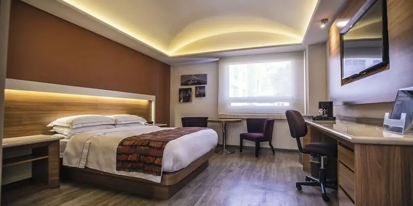 Tek Büyük Yataklı Oda
