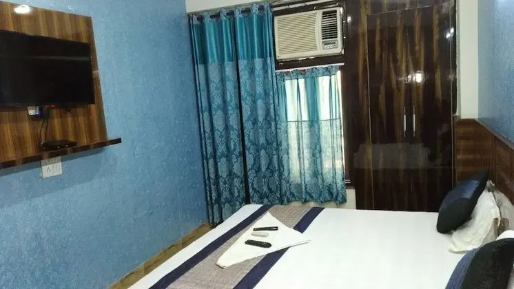 Deluxe Tek Büyük Yataklı Oda, 1 Çift Kişilik Yatak, Sigara İçilebilir