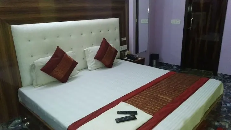 Deluxe Tek Büyük Yataklı Oda, 1 Çift Kişilik Yatak, Sigara İçilebilir