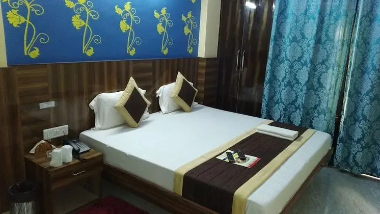 Deluxe Tek Büyük Yataklı Oda, 1 Çift Kişilik Yatak, Sigara İçilebilir
