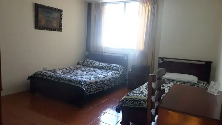 Üç Kişilik Oda