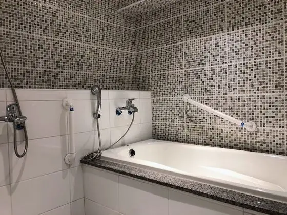 Dört Kişilik Oda, Küvet