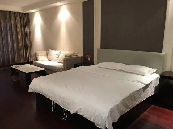 Tek Büyük Yataklı Oda