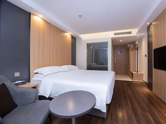 Premium Tek Büyük Yataklı Oda