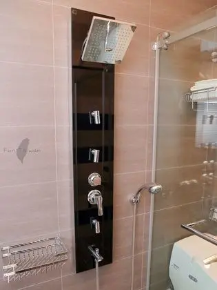 Basic Tek Büyük Yataklı Oda