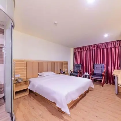 Deluxe Tek Büyük Yataklı Oda