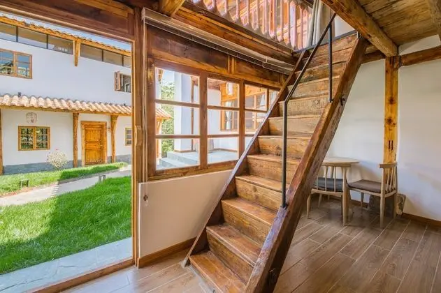 Comfort Çatı Katı (Loft), Avlu Manzaralı