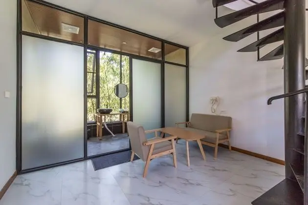 Comfort Çatı Katı (Loft), Tepe Manzaralı