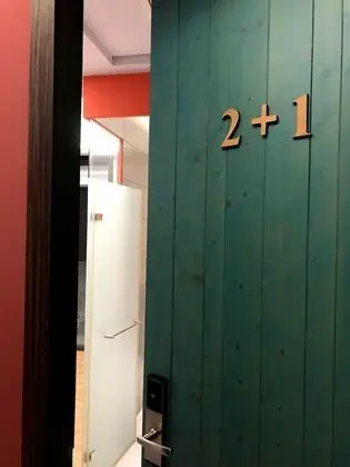 Basic Tek Büyük Yataklı Oda
