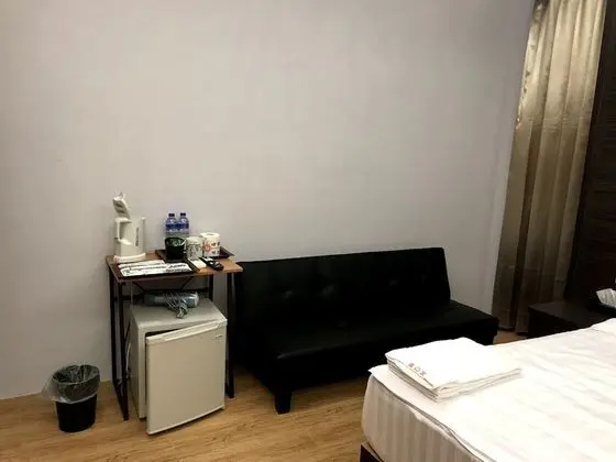 Basic Tek Büyük Yataklı Oda