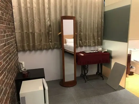 Basic Tek Büyük Yataklı Oda