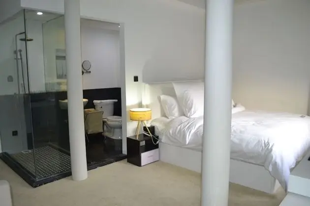 Comfort Tek Büyük Yataklı Oda