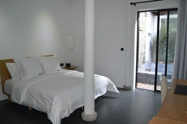 Comfort Tek Büyük Yataklı Oda