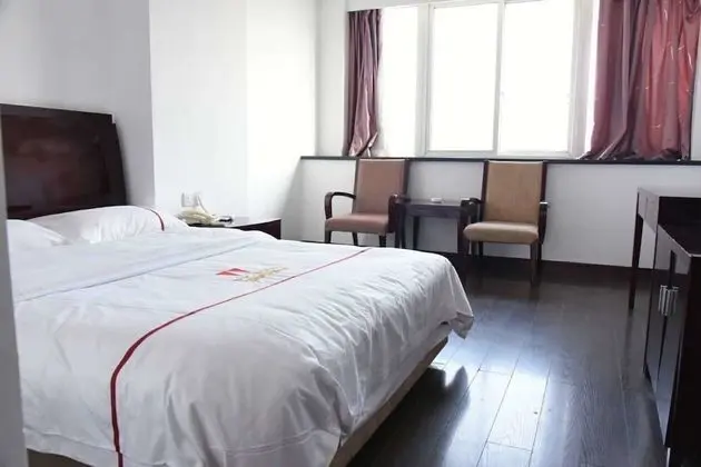 Business Tek Büyük Yataklı Oda