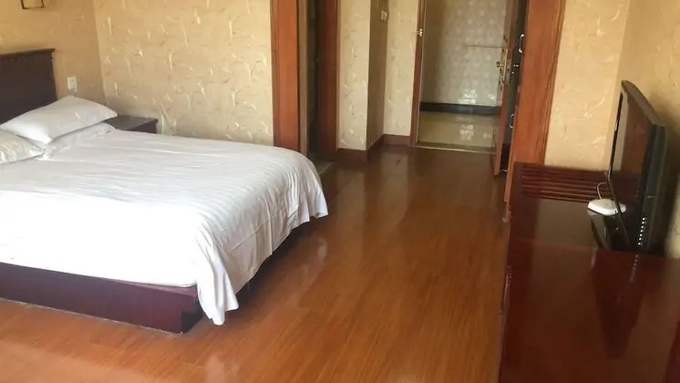 Business Tek Büyük Yataklı Oda