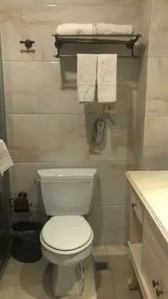 Business Tek Büyük Yataklı Oda