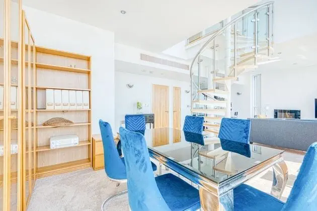 Luxury Çatı Katı Süiti (Penthouse)