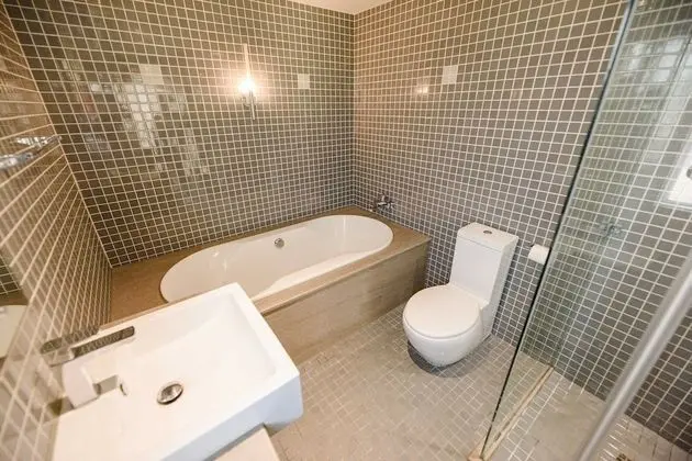 Luxury Tek Büyük Yataklı Oda, Küvet