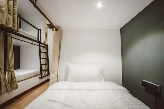 8-Bed Mixed Dormitory