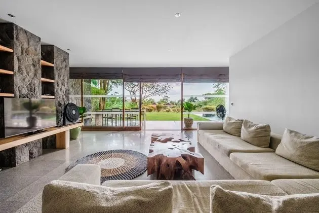 Luxury Villa, 3 Yatak Odası, Okyanus Manzaralı, Denize Sıfır