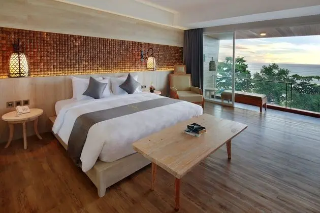 Pendet Suite with Sea View