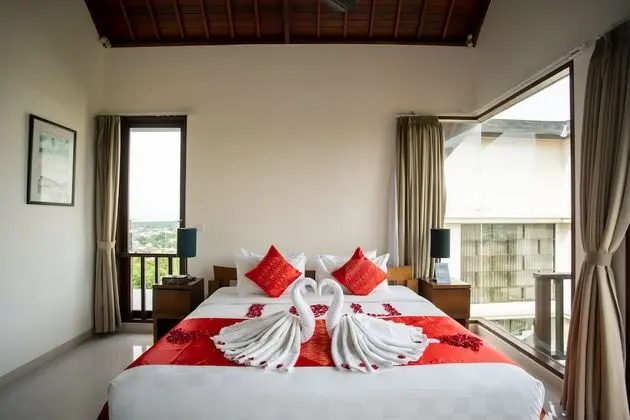 Family Villa, 4 Yatak Odası, Kişiye Özel Havuzlu