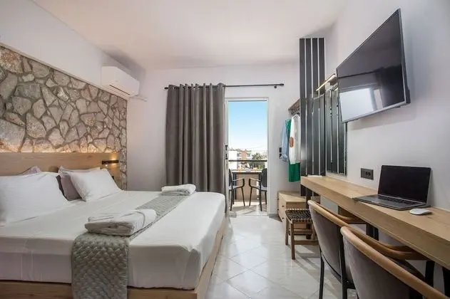 Deluxe Tek Büyük Yataklı Oda