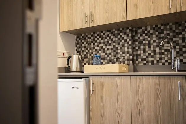 Superior Tek Büyük Yataklı Oda, Balkon, Şehir Manzaralı