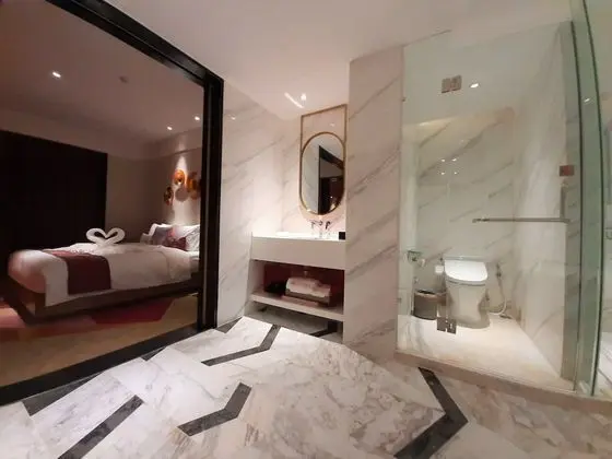 Executive Suite King