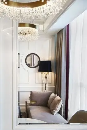 Deluxe King