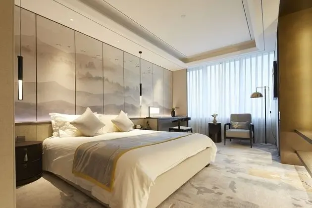 Luxury Oda