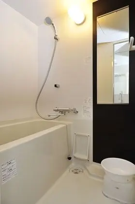 Tek Kişilik Oda, Sigara İçilmez (with Separated Bathroom)