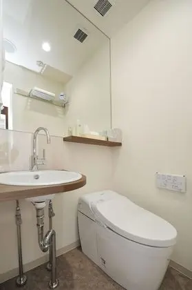 Tek Kişilik Oda, Sigara İçilmez (with Separated Bathroom)