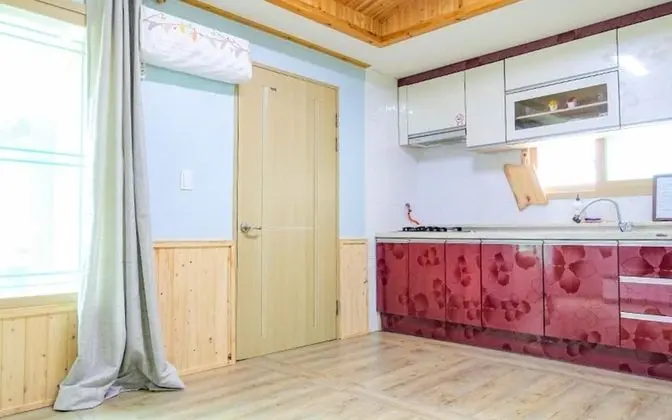 Oda (With mountains)