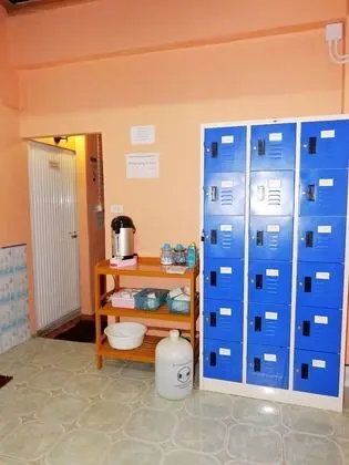 Shared Dormitory with Fan (6 beds)
