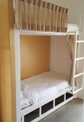 8-Bed Mixed Dormitory