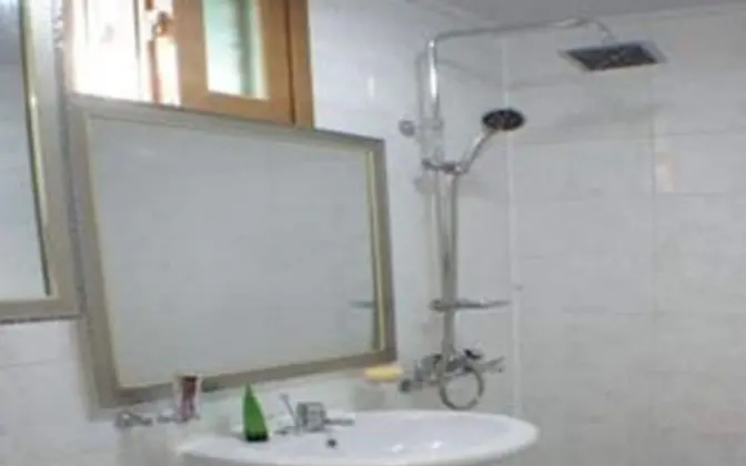 Oda (Sound of waves (attic ondol room))