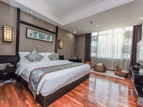 Deluxe Tek Büyük Yataklı Oda