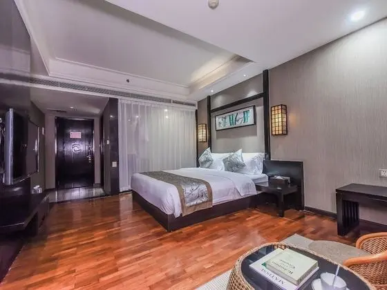 Deluxe Tek Büyük Yataklı Oda